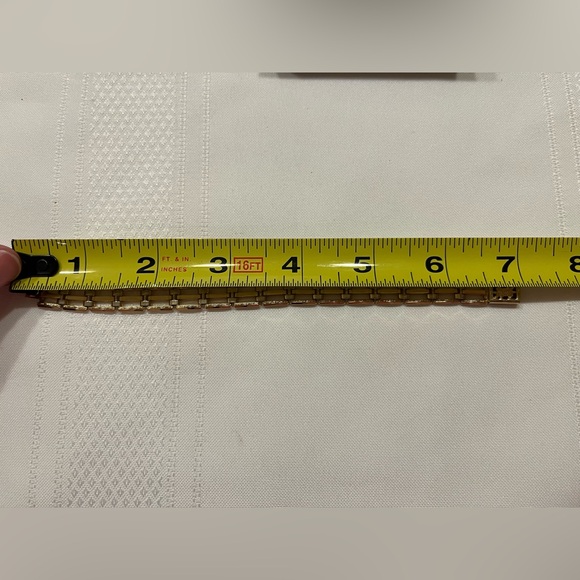 Vintage gold tone bracelet - Picture 7 of 8